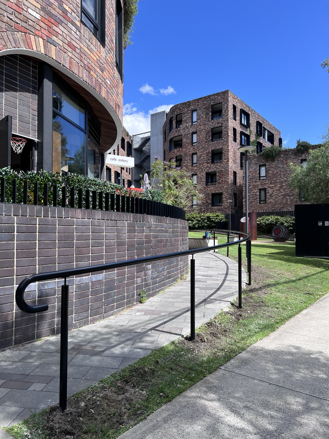 Aluminium handrail and balustrade